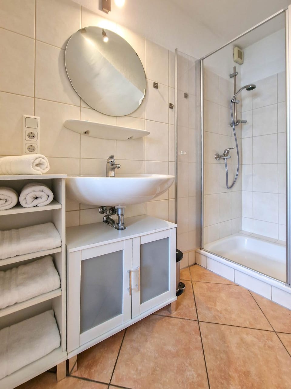Shower, Bathroom