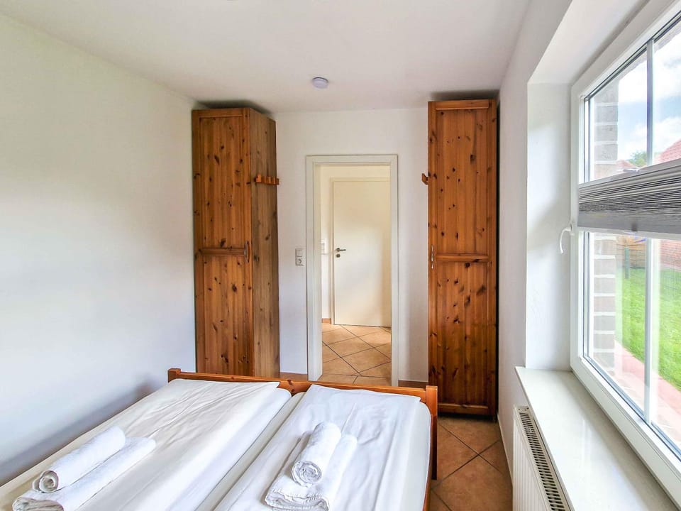 Bed, Bedroom, wardrobe