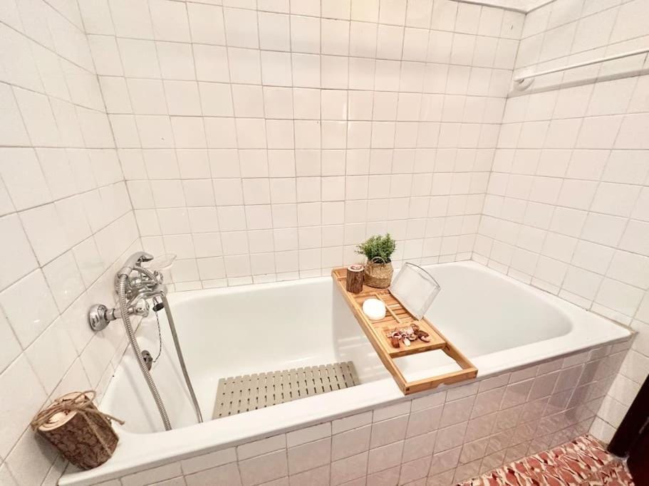 Bathroom, Bath