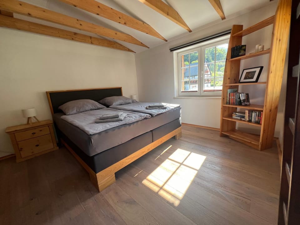 Bed, Bedroom