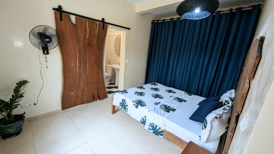 80 m de la plage, Appartement entier et indépendant Apartment in Thiès Region, Senegal