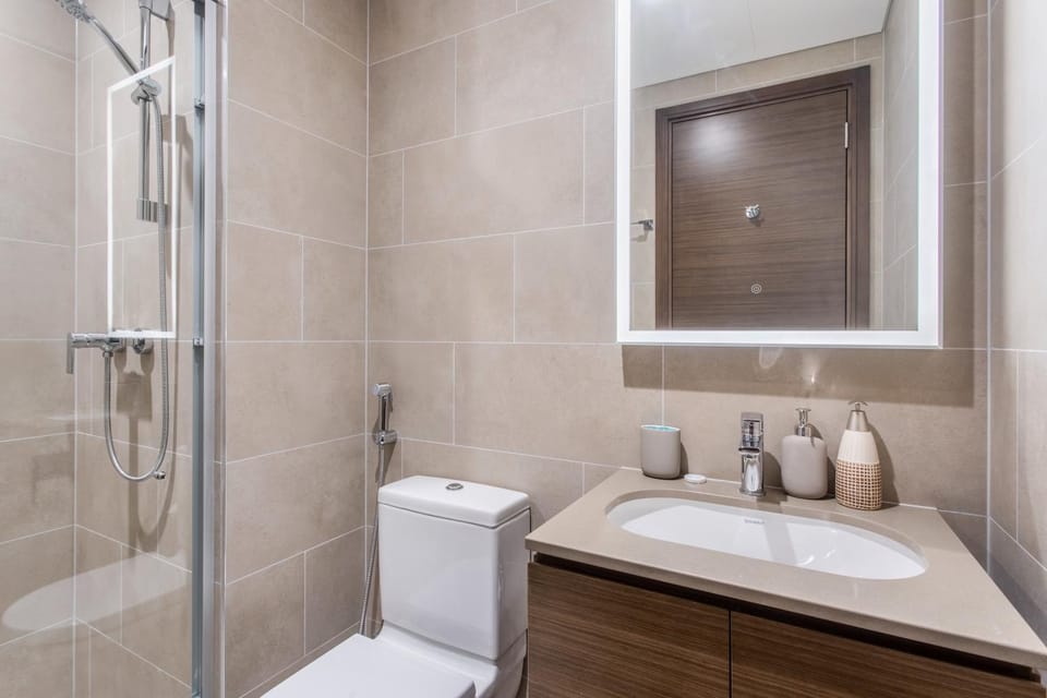 Shower, Toilet, Bathroom