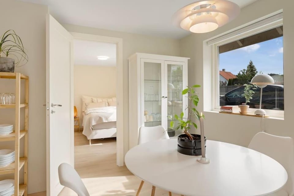 Dining area, Bedroom