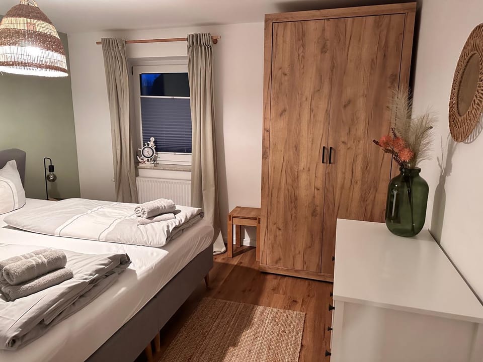 Bed, Photo of the whole room, Bedroom, towels, wardrobe