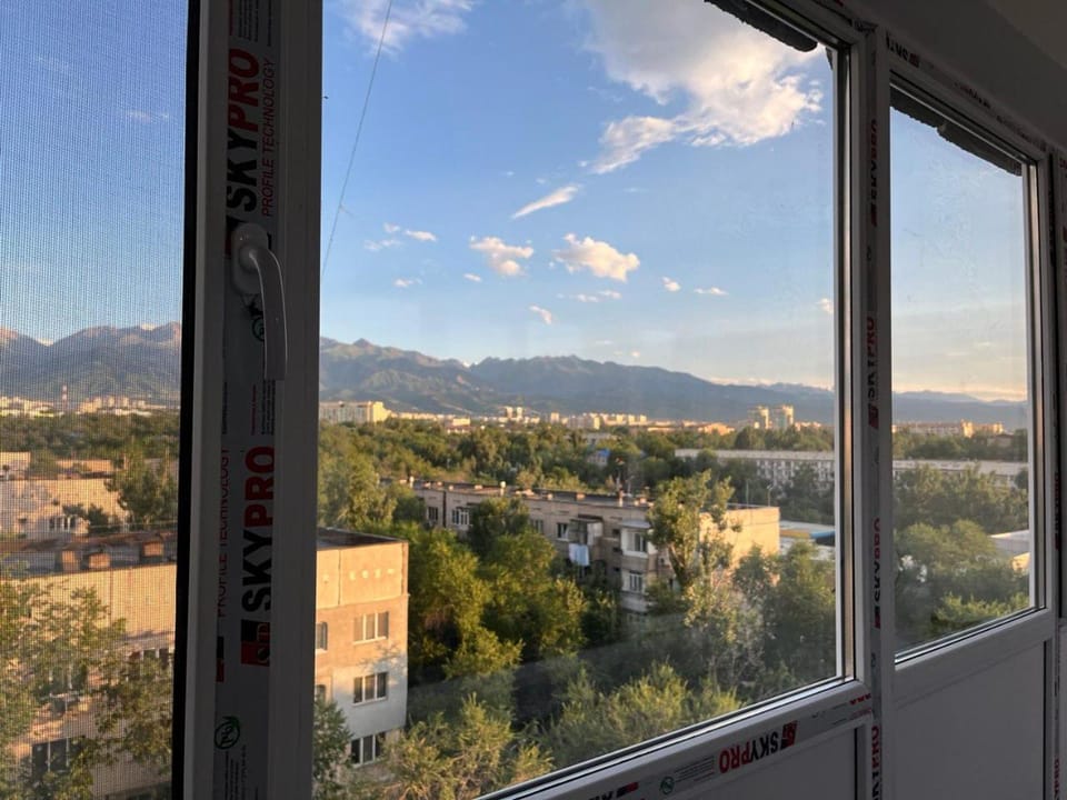 City view, Mountain view