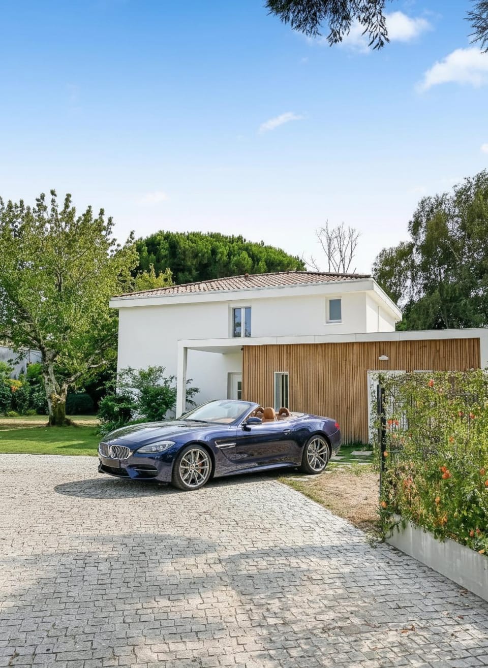 Facade/entrance, Garden, Parking
