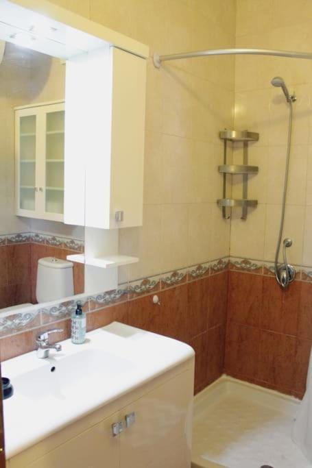 Shower, Bathroom