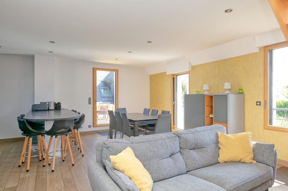 Property building, Living room