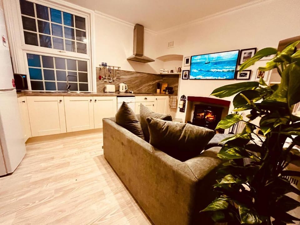 Ingleside Mews Apartment in England