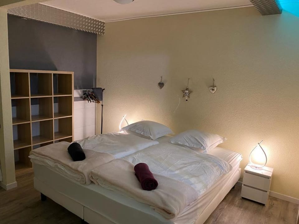 Bed, Bedroom, wardrobe