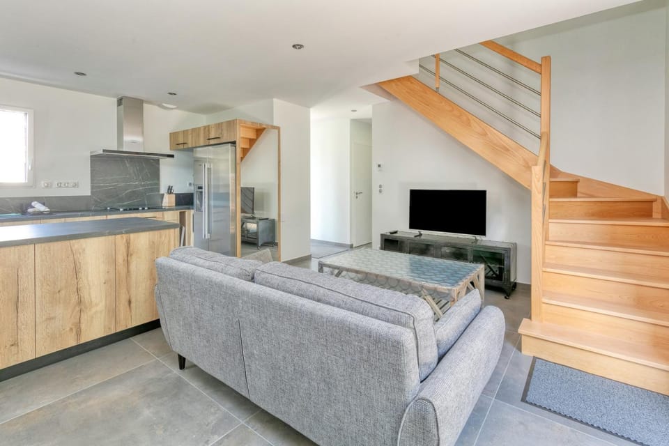 Property building, Living room
