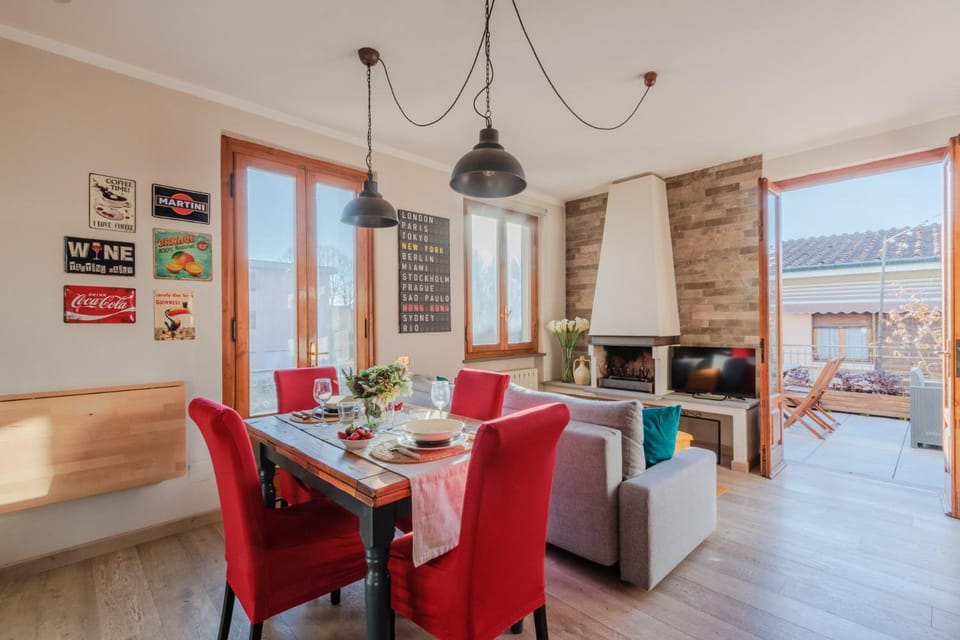 Casa Tofanelli, a Smart Apartment with Terrace Apartment in Capannori