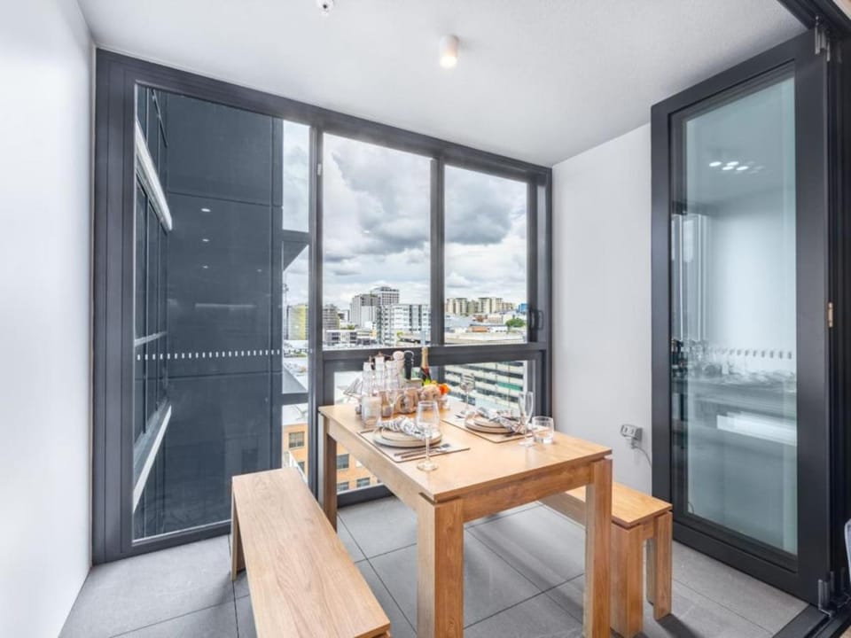 Valley Centre Boutique 1BR Apt Pool n Carpark Apartment in Brisbane