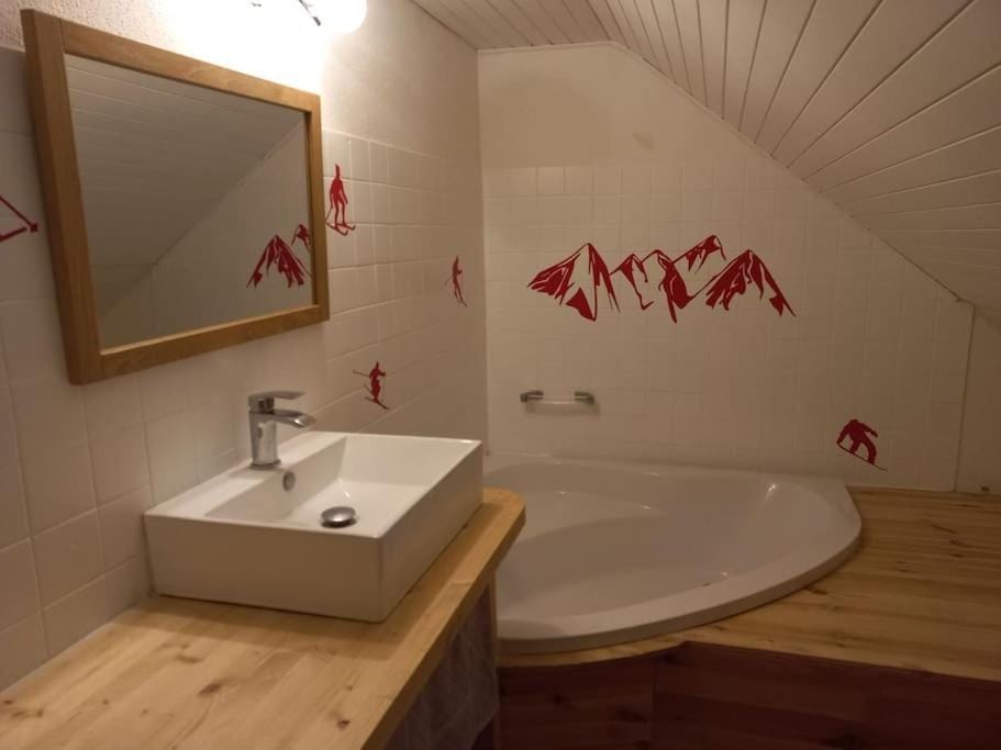 Bathroom, Bath