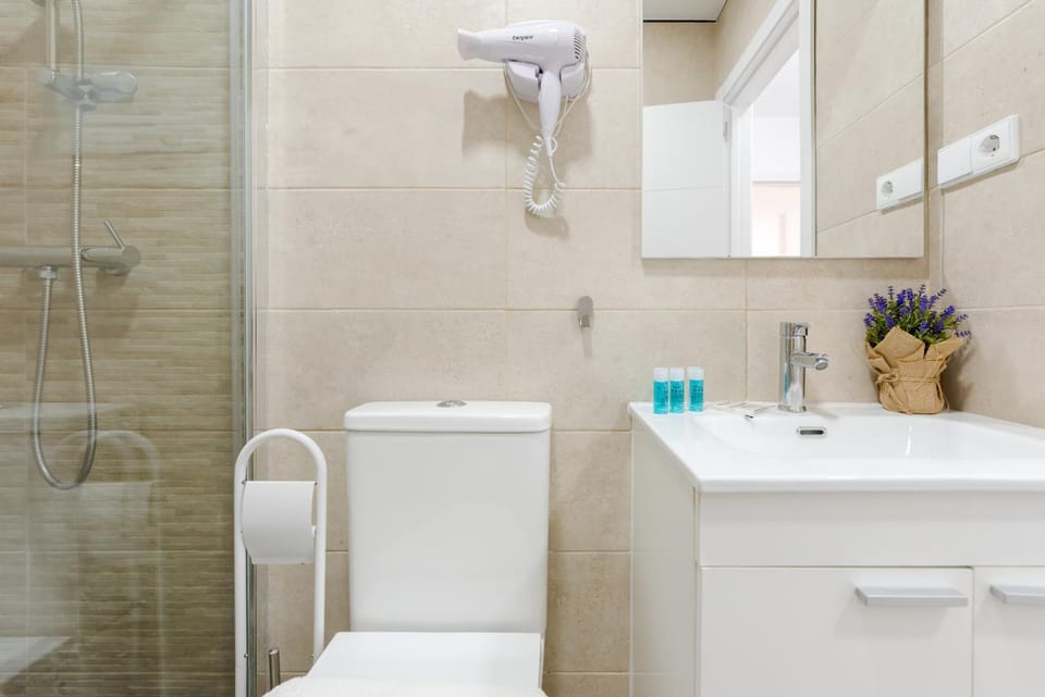 Shower, Bathroom