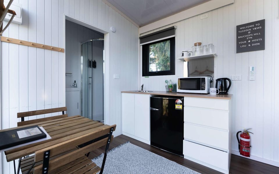 Tussock Views by Tiny Away House in Otago