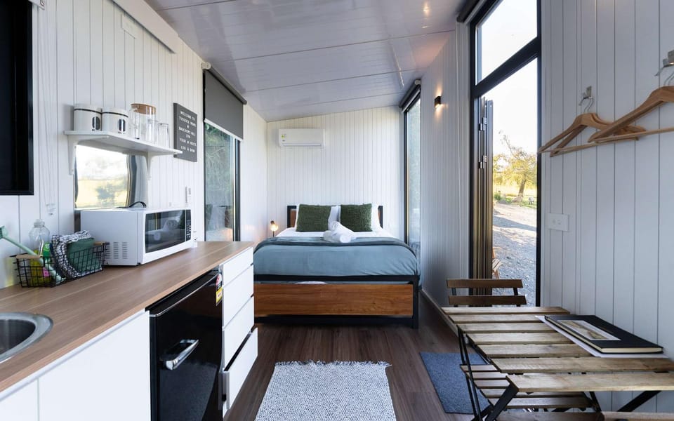 Tussock Views by Tiny Away House in Otago