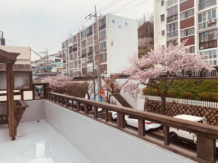 380 2F Oceanview Lovely Big Family House 6 People Apartment in Busan