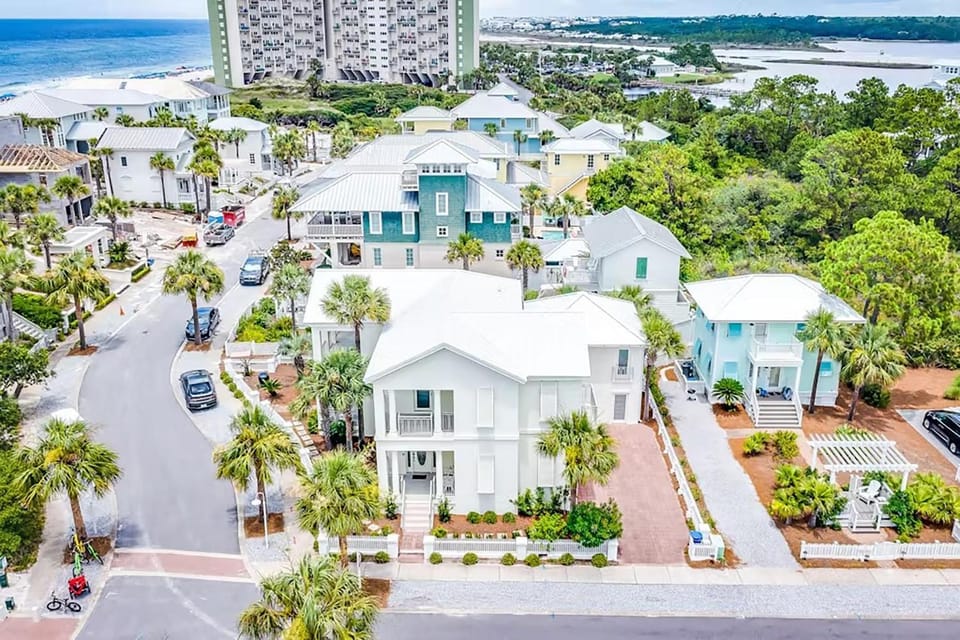 Relax Awhile - Main House House in Carillon Beach