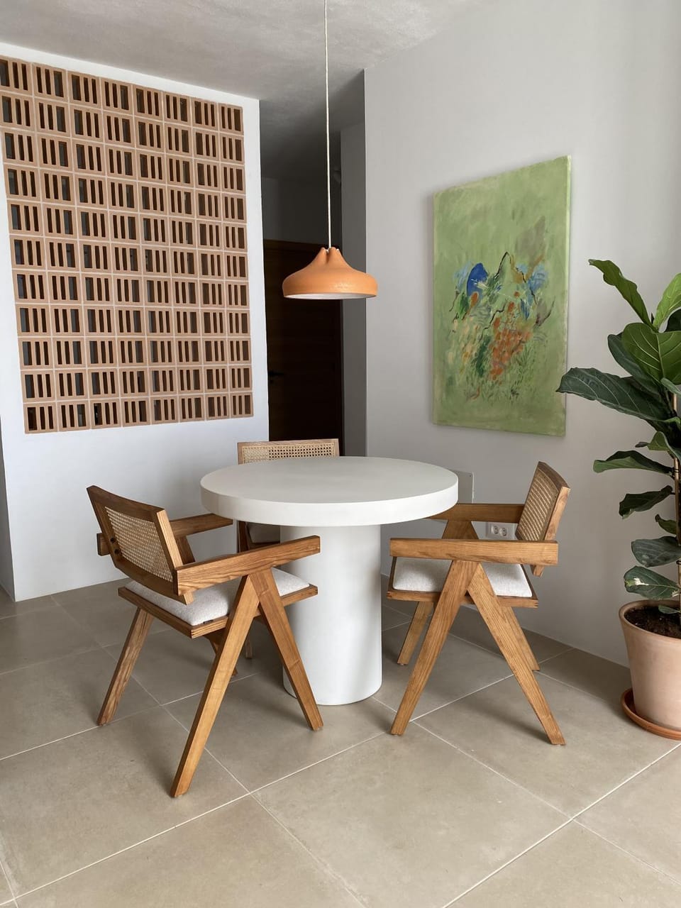 Seating area, Dining area