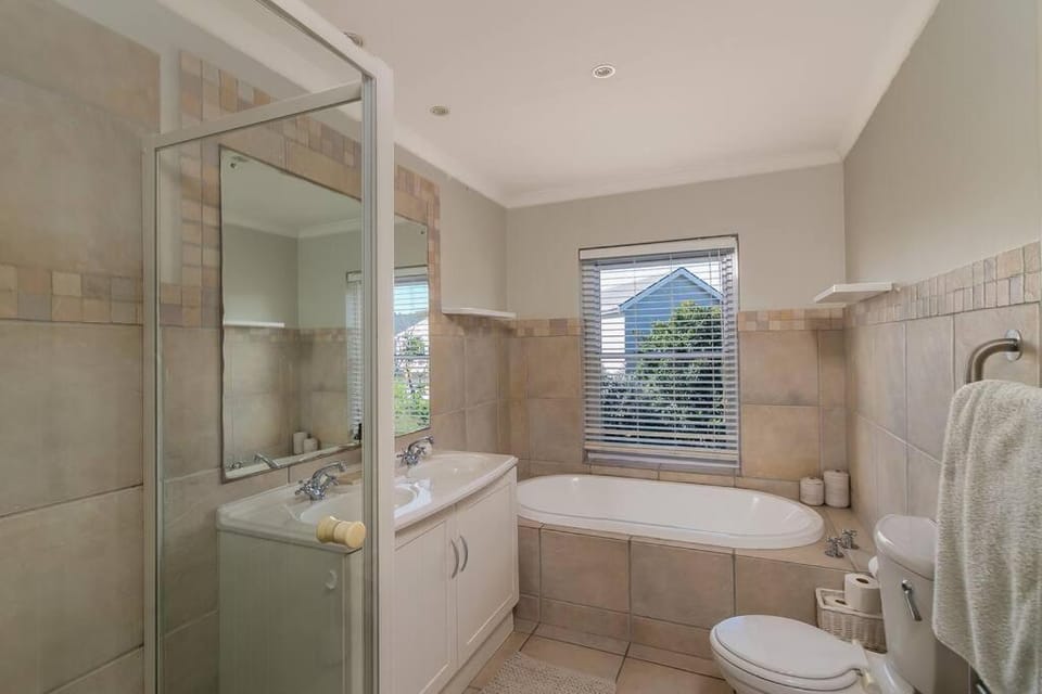 Comfy Home on Thesen Islands House in Knysna