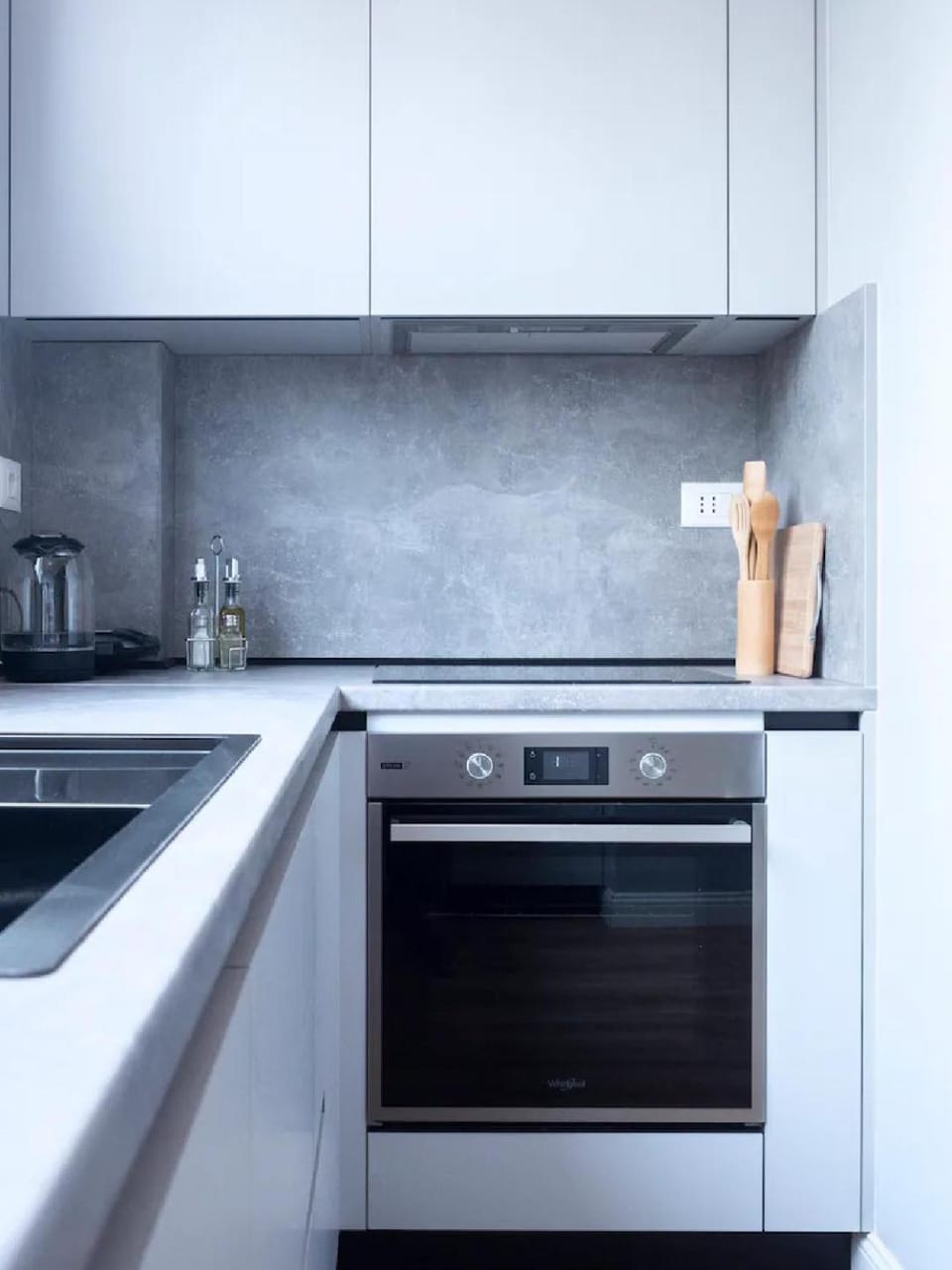 Kitchen or kitchenette, stove
