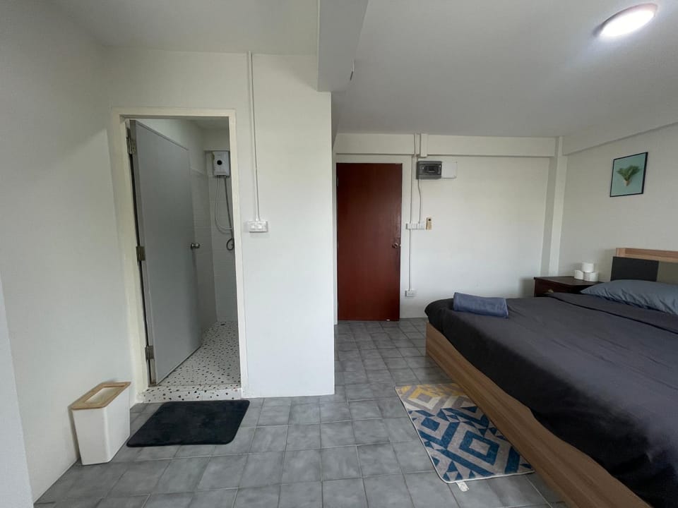 Bathroom, Bedroom