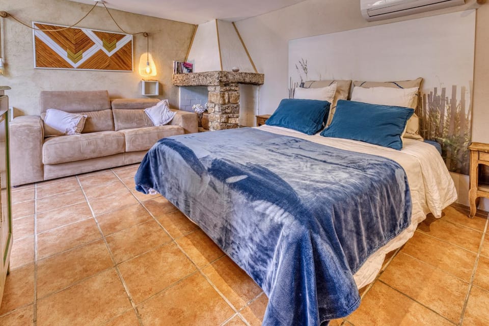 Bastide des Moulins House in Gordes