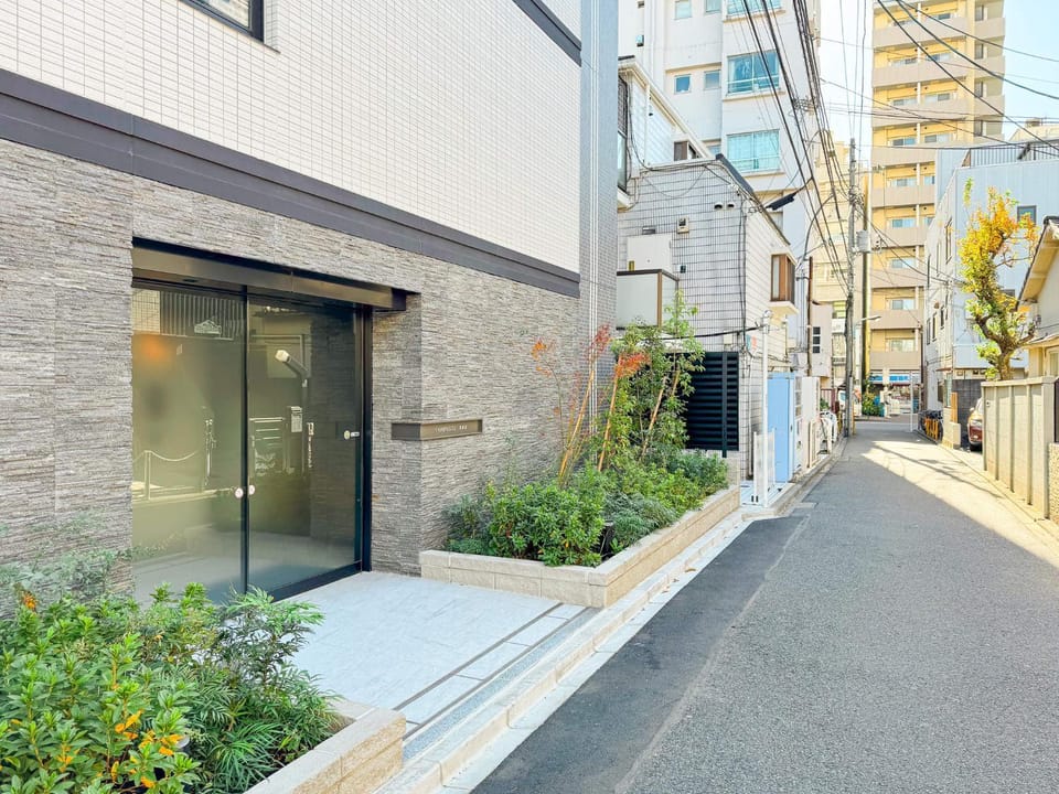 Triphome Higahsi Shinjuku Brand New Apartment in Shinjuku