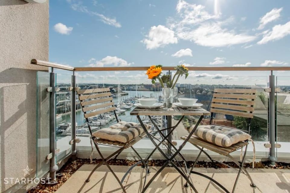 StarHost Residences - Stunning 2 bed Apt with Marina Views Apartment in Southampton