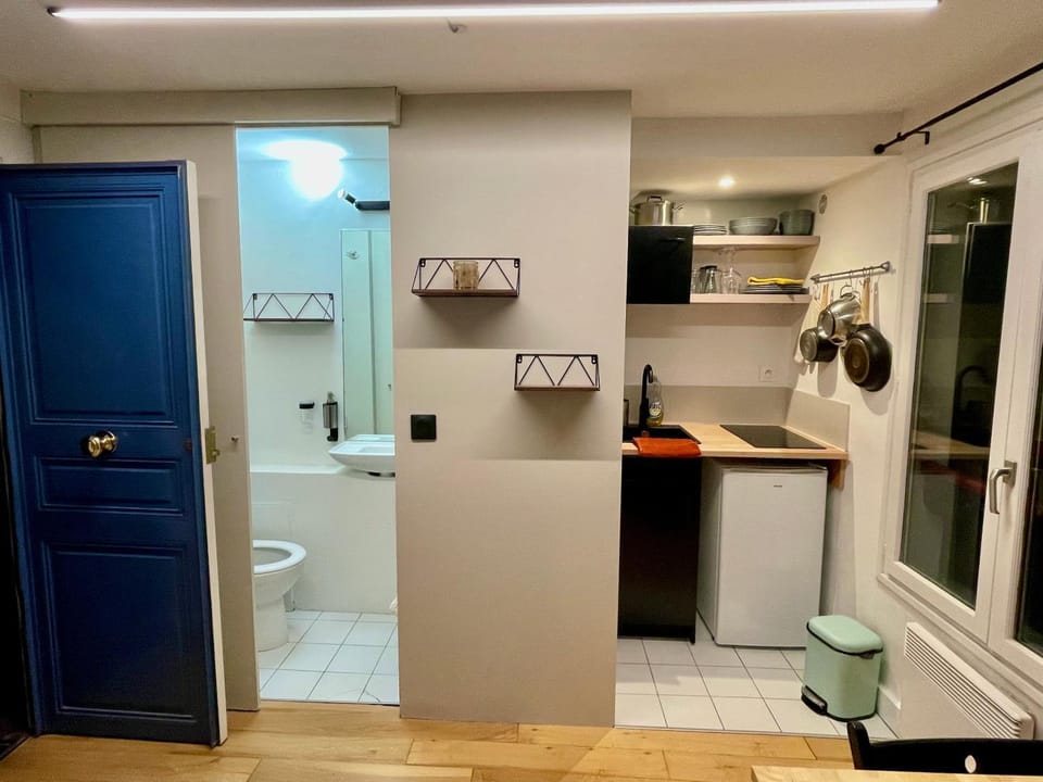 Bathroom, Kitchen or kitchenette