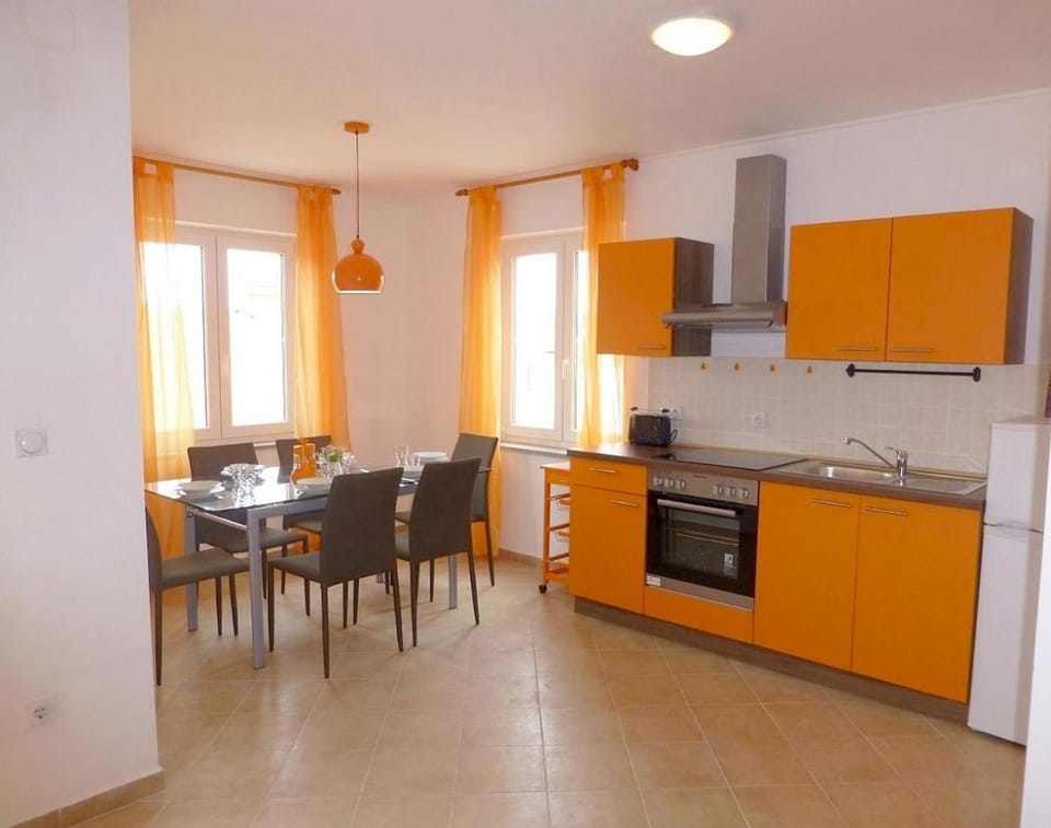 Apartmani Kvesic - Azzurro Apartment in Primorje-Gorski Kotar County
