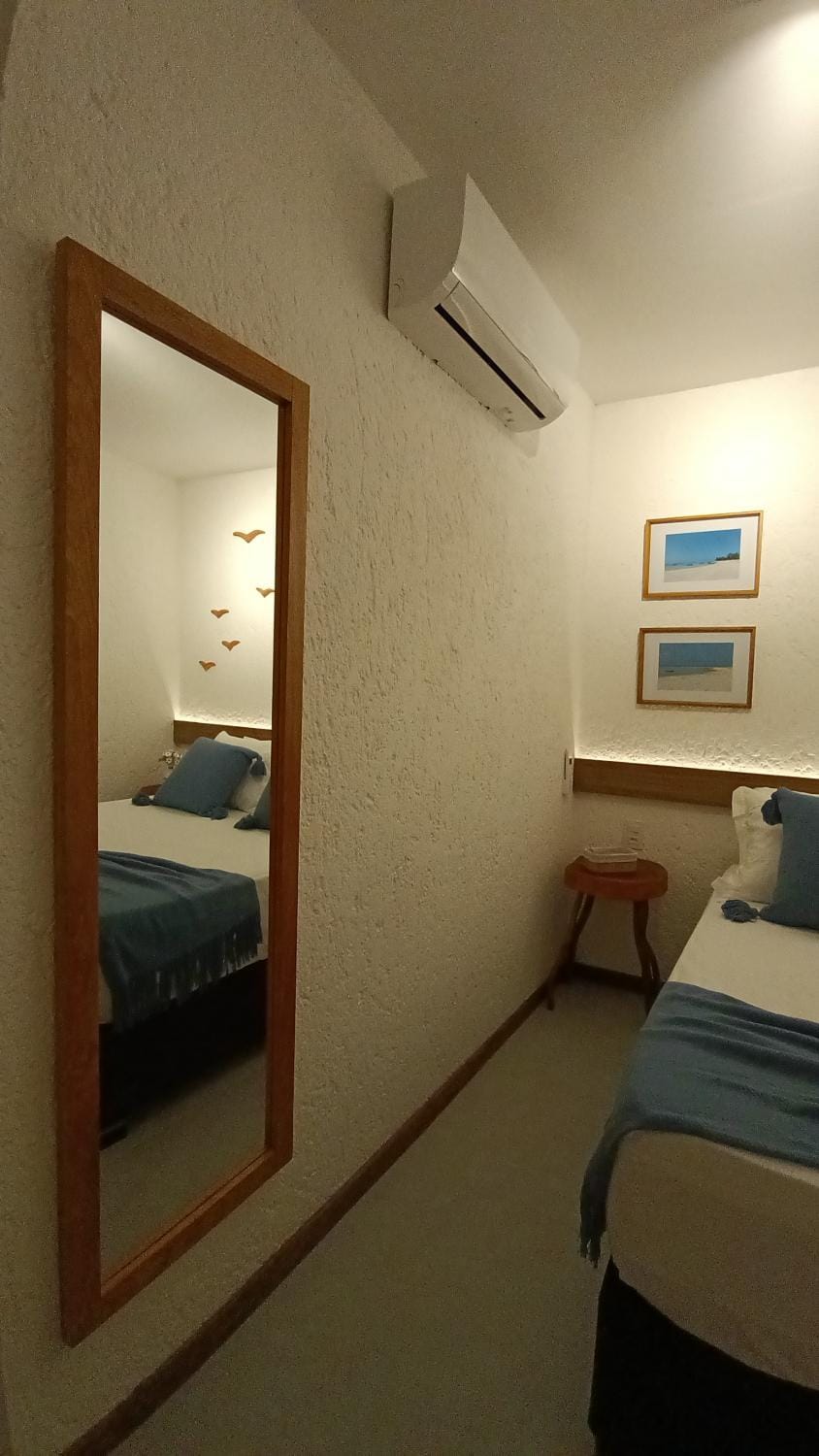 Bed, Bedroom, air conditioner