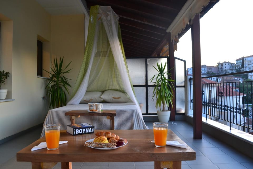 Lakeview Balcony in Kastoria Apartment in North Macedonia
