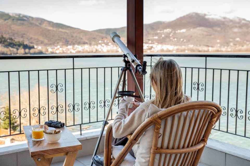 Lakeview Balcony in Kastoria Apartment in North Macedonia
