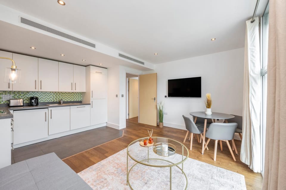 Kitchen or kitchenette, Living room, Dining area