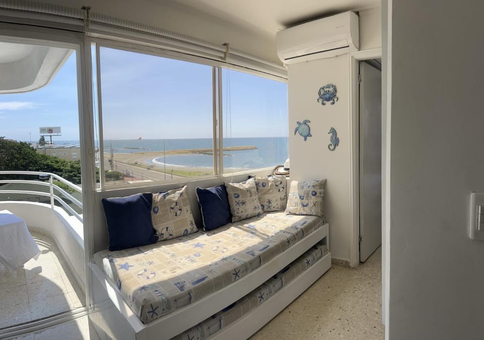 Living room, Sea view