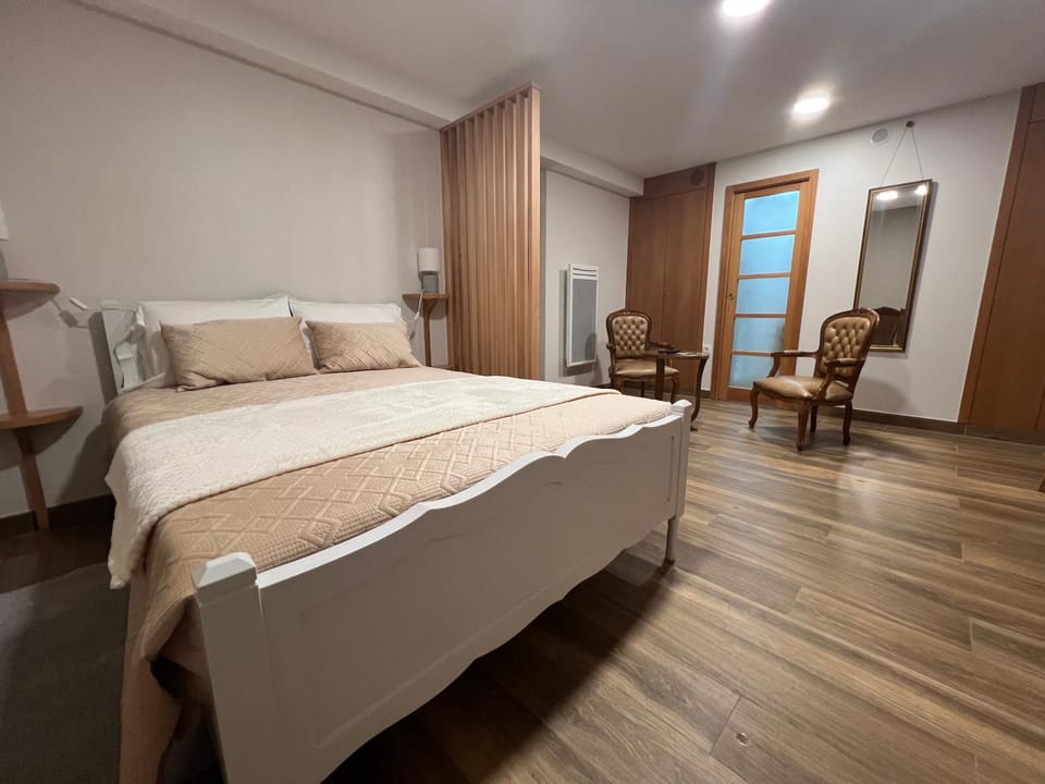 Bed, Bedroom, wardrobe