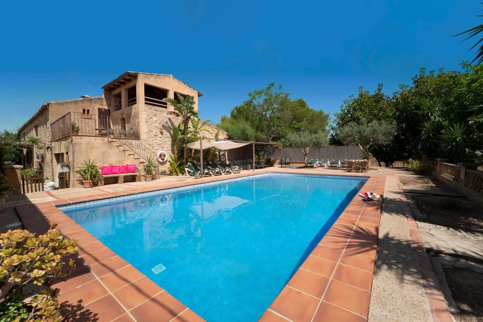 Property building, Swimming pool