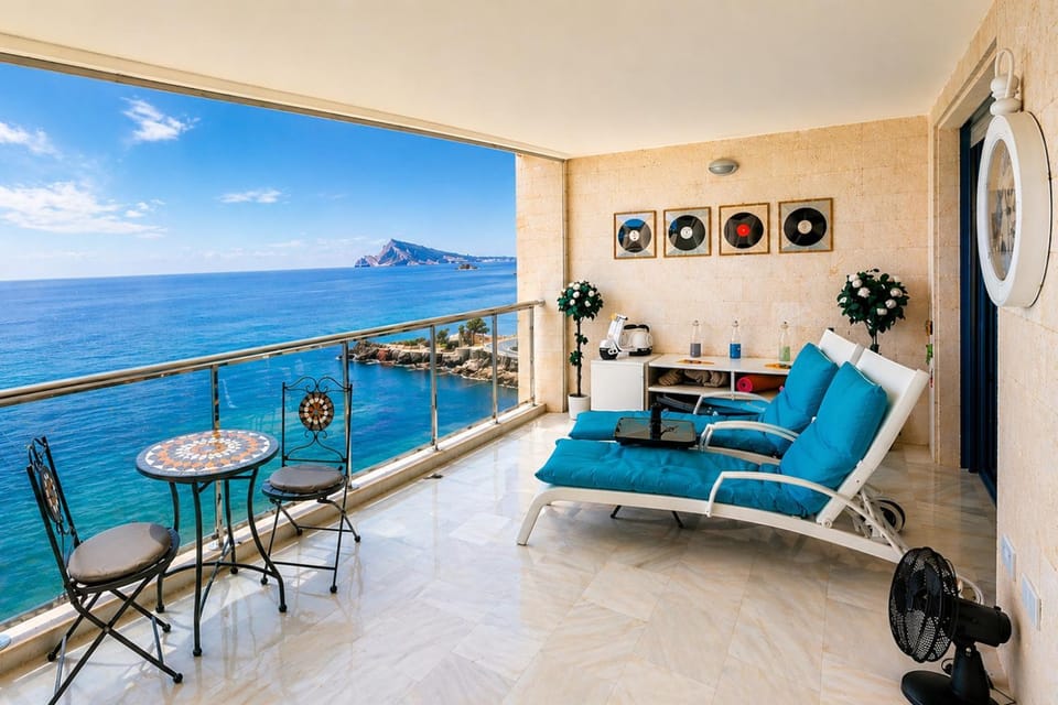 Day, Natural landscape, View (from property/room), Balcony/Terrace, Seating area, Dining area, Sea view