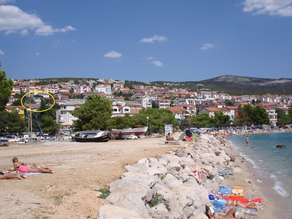 Off site, Day, Neighbourhood, Natural landscape, Beach, City view, Mountain view, Sea view