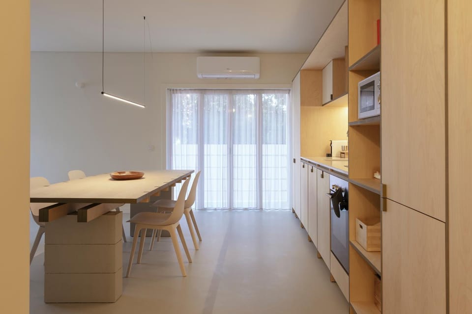 Kitchen or kitchenette, Dining area, air conditioner