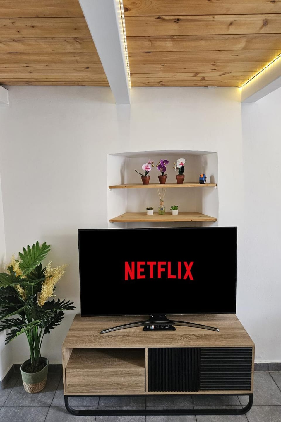 Communal lounge/ TV room, TV and multimedia, Evening entertainment