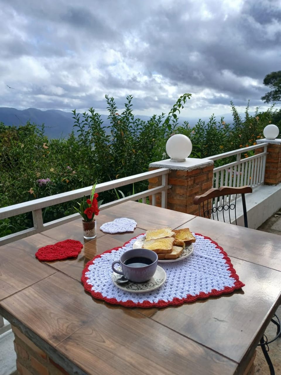 Dining area, Mountain view