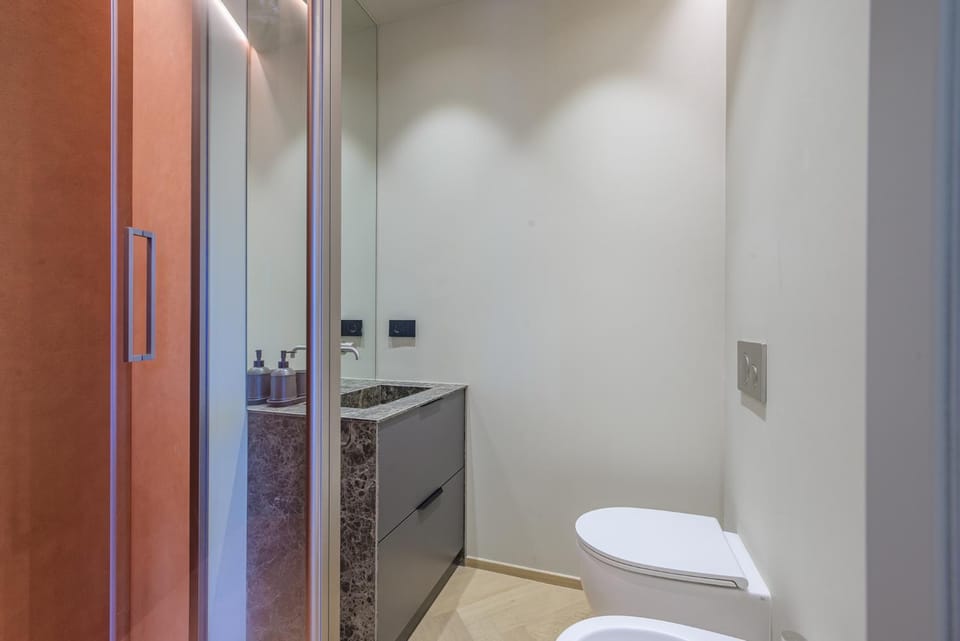 Shower, Toilet, Bathroom