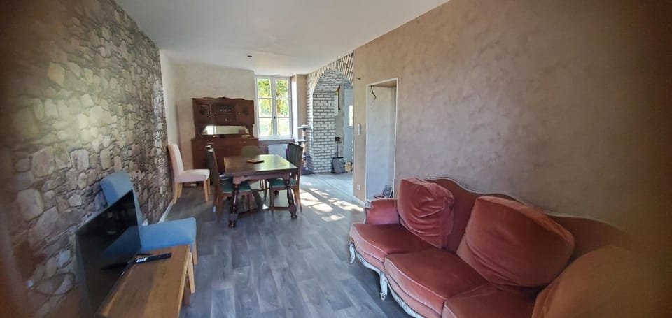 TV and multimedia, Living room, Dining area