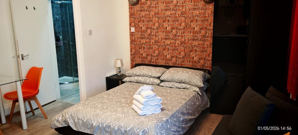 Kilburn High Road Studio apartments Apartment in London Borough of Camden
