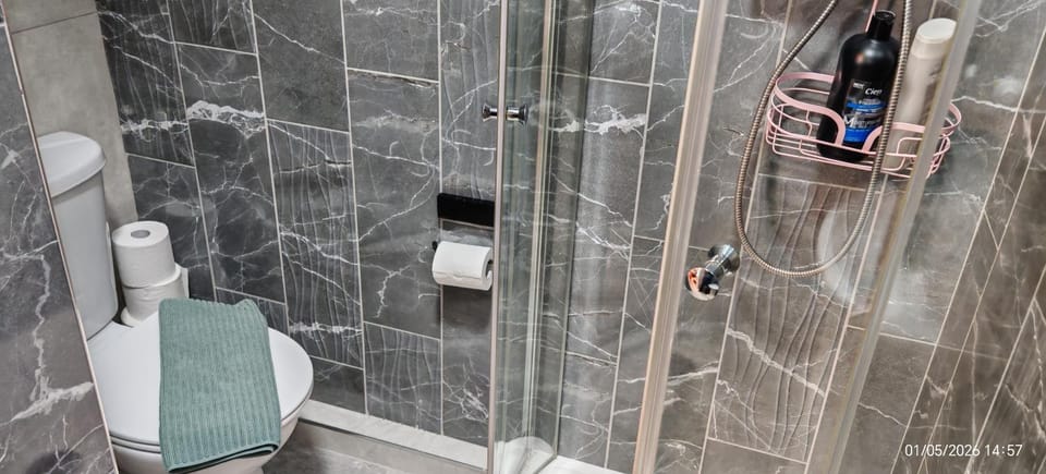 Kilburn High Road Studio apartments Apartment in London Borough of Camden