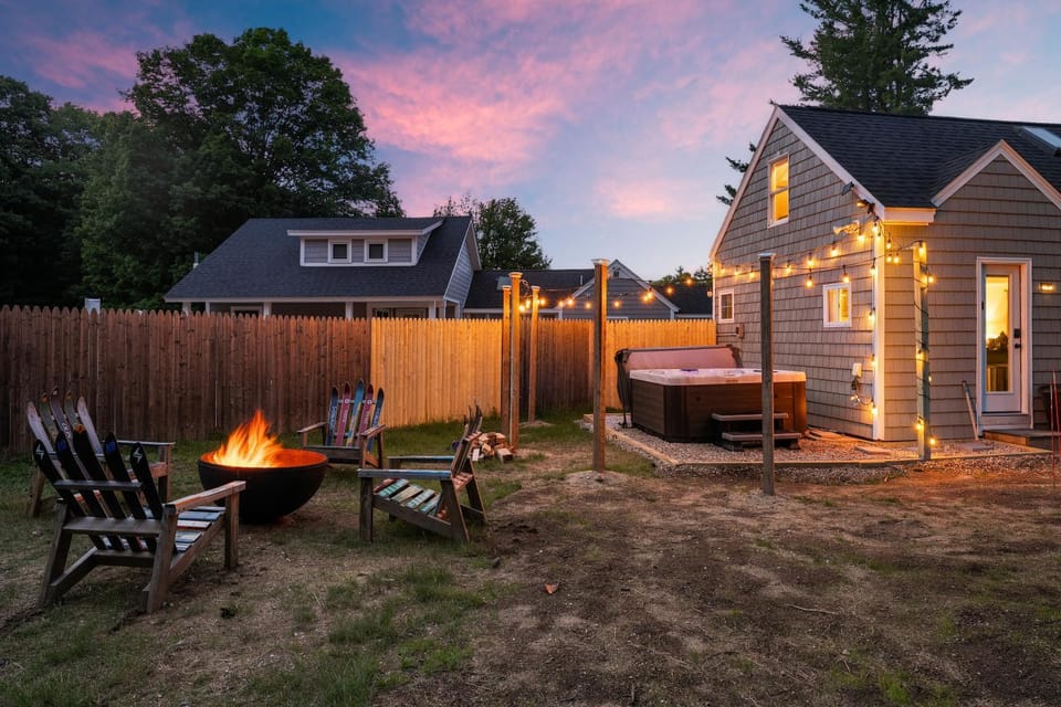 Patio, Hot Tub