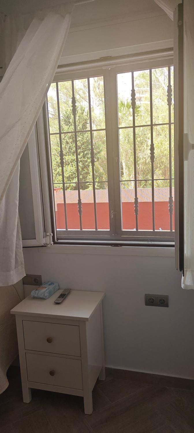 Living room, internet